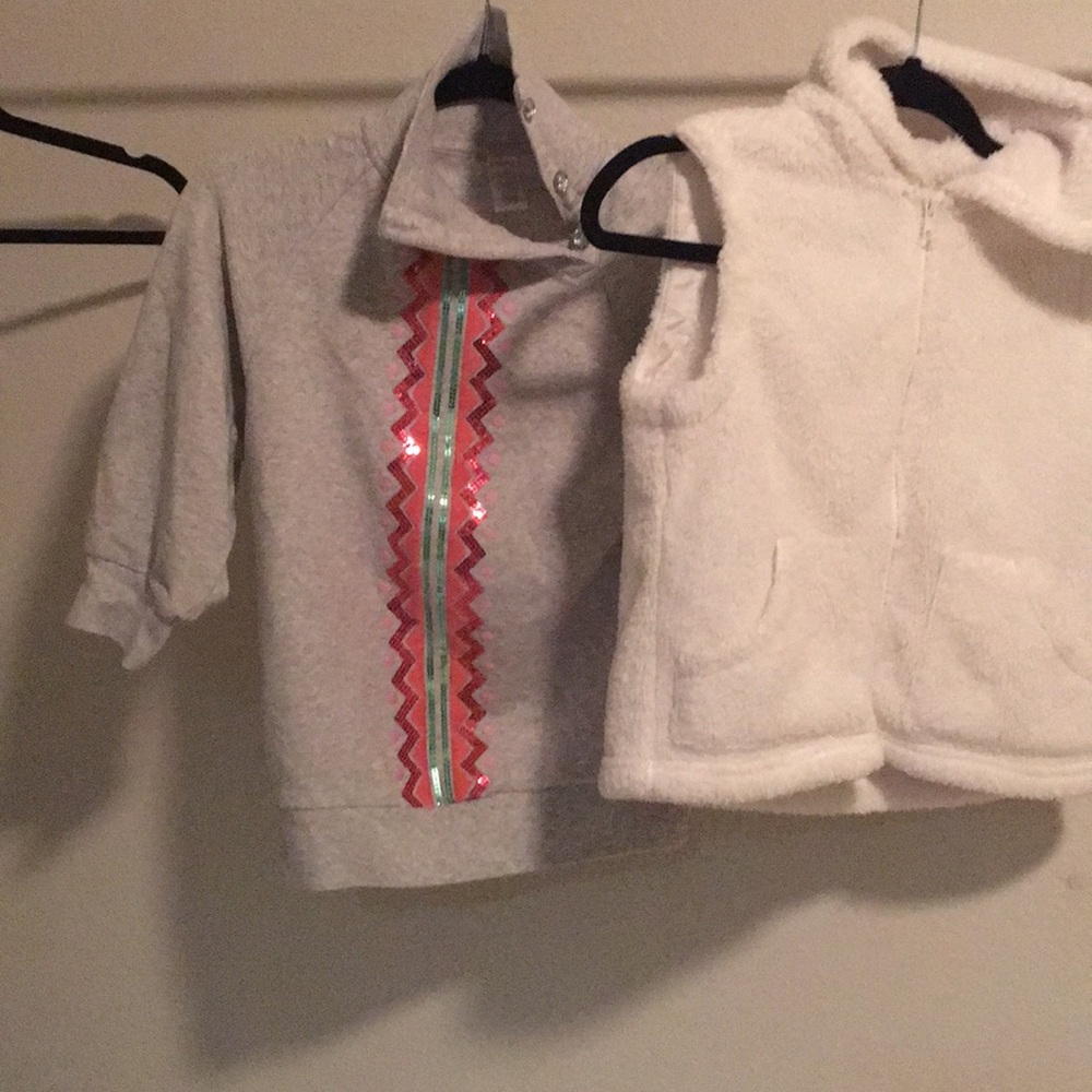 Stretchy comfy light grey shirt